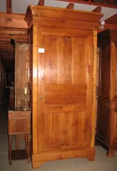 LOUIS PHILIPPE PERIODEN BONNETIERE SCHRANK