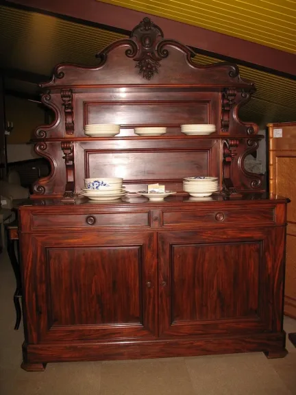 MAHOGANY CHIFFONIER