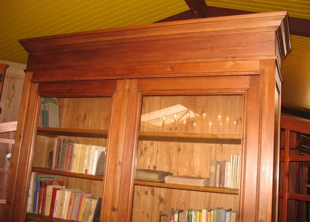 Bibliothèque en Pichpin - 1900