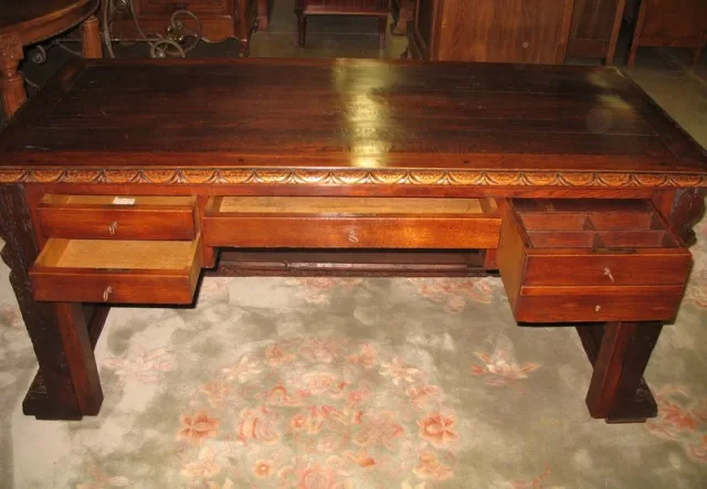 17世紀のオアシスの椅子