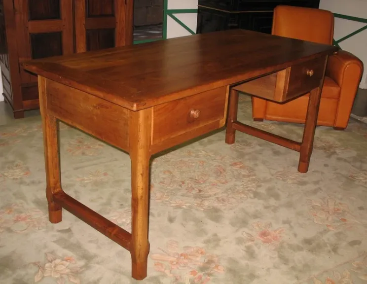 19TH C CHERRYWOOD DESK