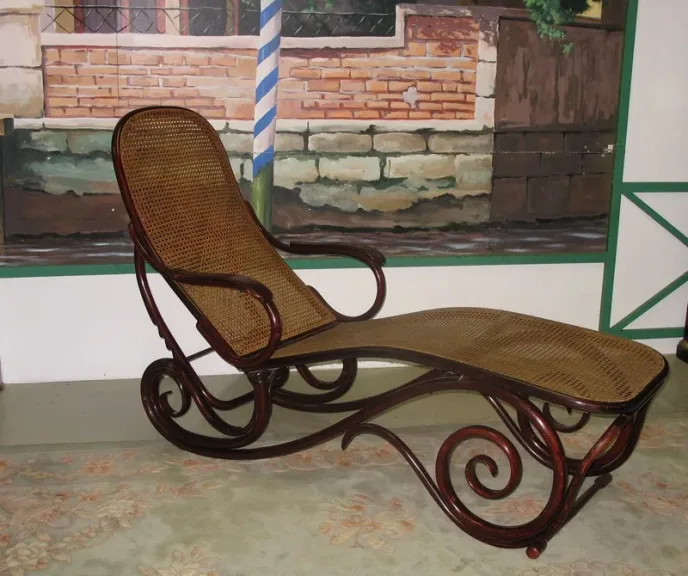 CHIARA DI RINFORZE DI THONET