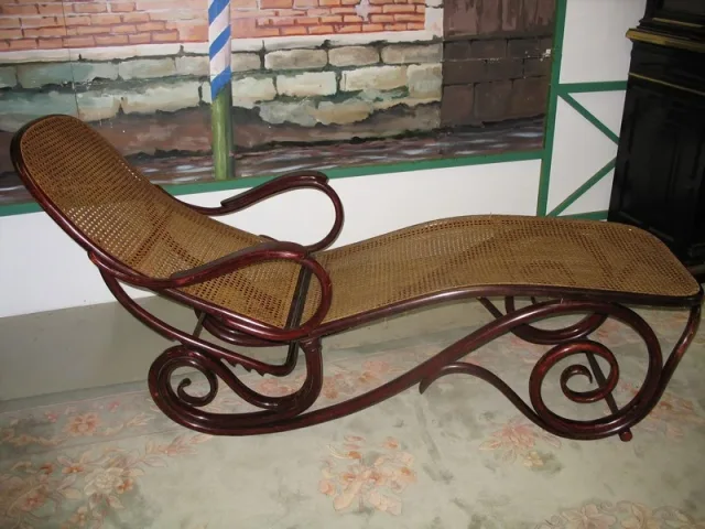 Chaise-longue "Thonet" en hêtre XXe