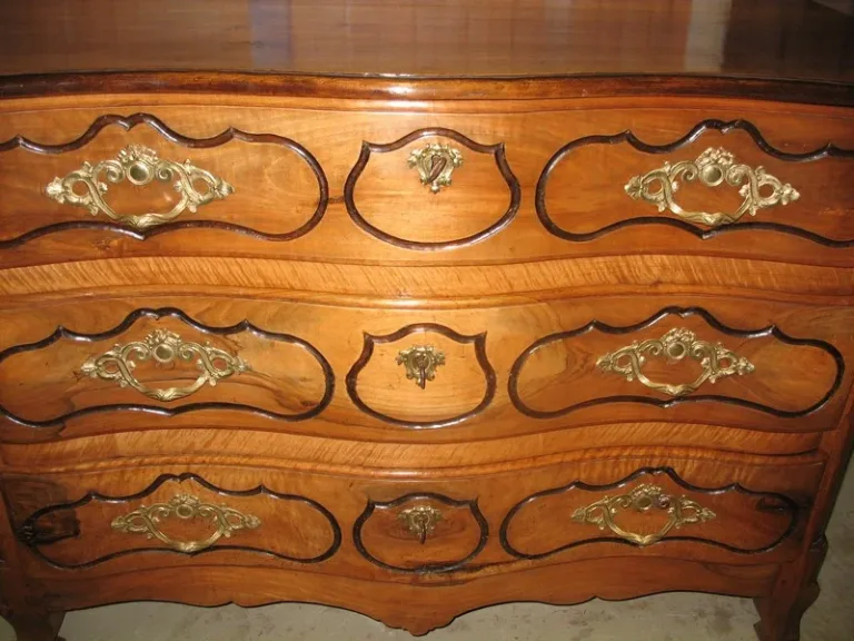 LOUIS XVI PERIODO COFRE DE CAJONES