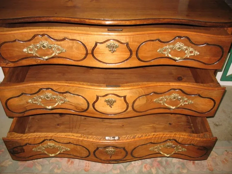 LOUIS XVI PERIODO COFRE DE CAJONES
