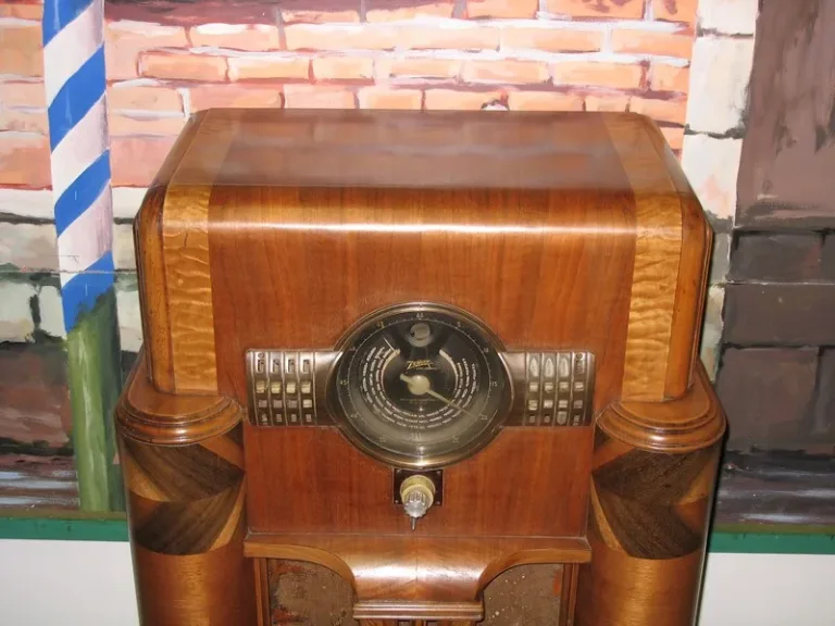 RADIO