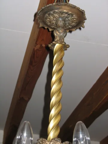BRASS EN SPELTER LIGHT