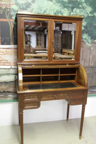 19TH C TAMBOUR TOPBUREAU IN MAHONIE