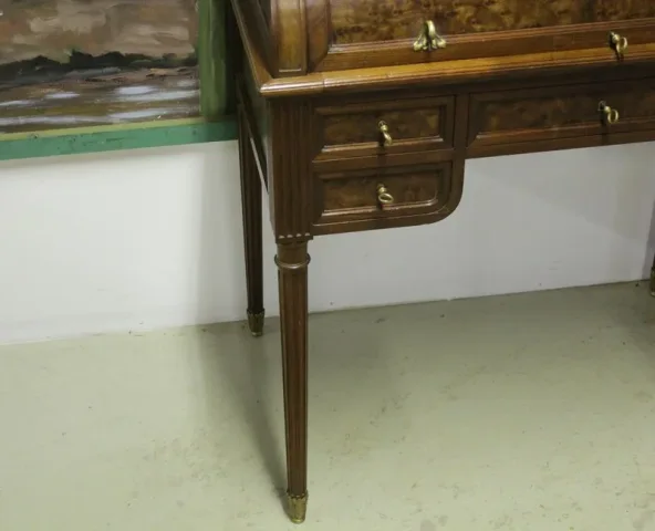 Bureau cylindre en acajou XIXe