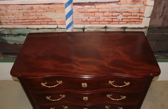 Commode Louis XV en Acajou XVIIIe