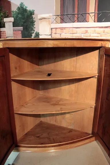 COPPIA DI CUPBOARD DI CORNER