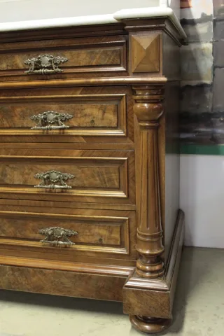 Commode-Coiffeuse en noyer XXe