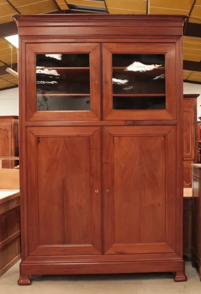 19fh C MAHOGANY CUPBOARD