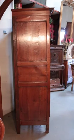 Bonnetière Louis XV en merisier XIXe