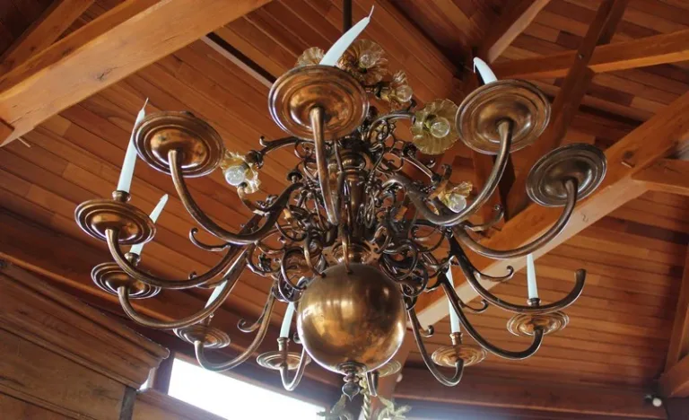LUCE A BRONZO DELL'ERIA 20 ° C