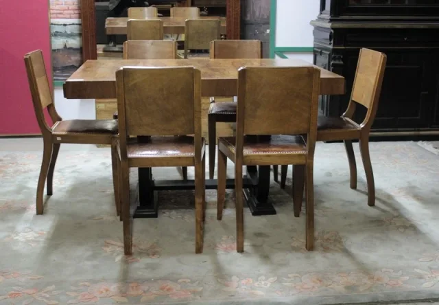 Salle à manger Art-Déco en noyer XXe