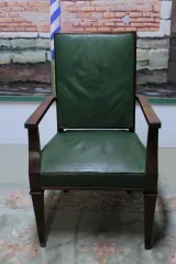 MAHONIE ARMCHAIR