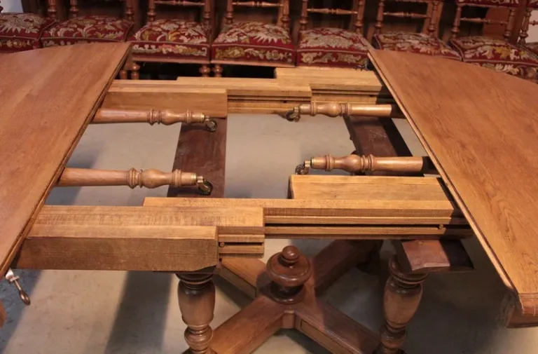 Table-Guéridon en chêne XXeme