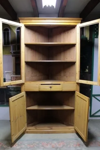 PINE CORNER CUPBOARD