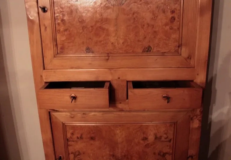 LOUIS PHILIPPE CABINET