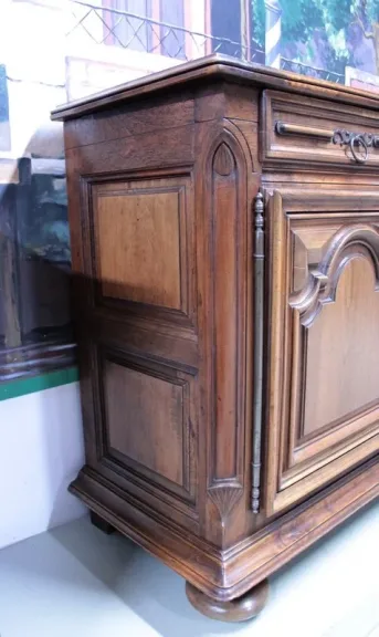 LOUIS XIV STIJL SIDEBOARD