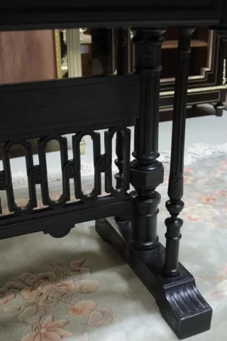 CARD TABLE