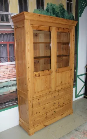 PINE BUREAU BÜCHER