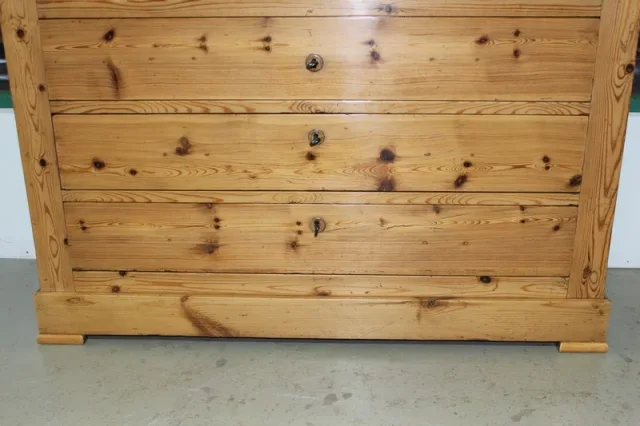 PINE BUREAU BÜCHER