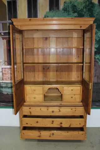 PINE BUREAU BÜCHER