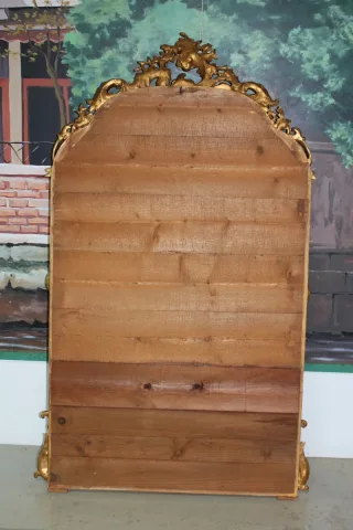 Miroir doré "Rocaille" XIXe