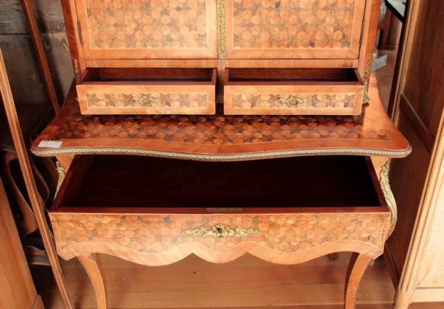Cabinet de dame en marqueterie XIXe