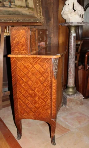 Cabinet Louis XV en marqueterie XIXe