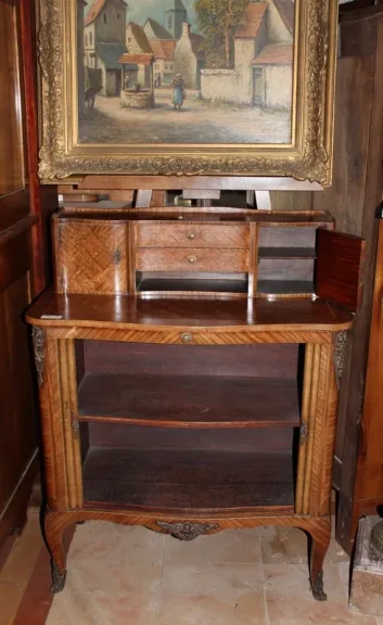 Cabinet Louis XV en marqueterie XIXe