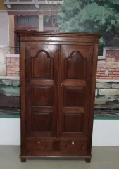 TEAKSCHRANK