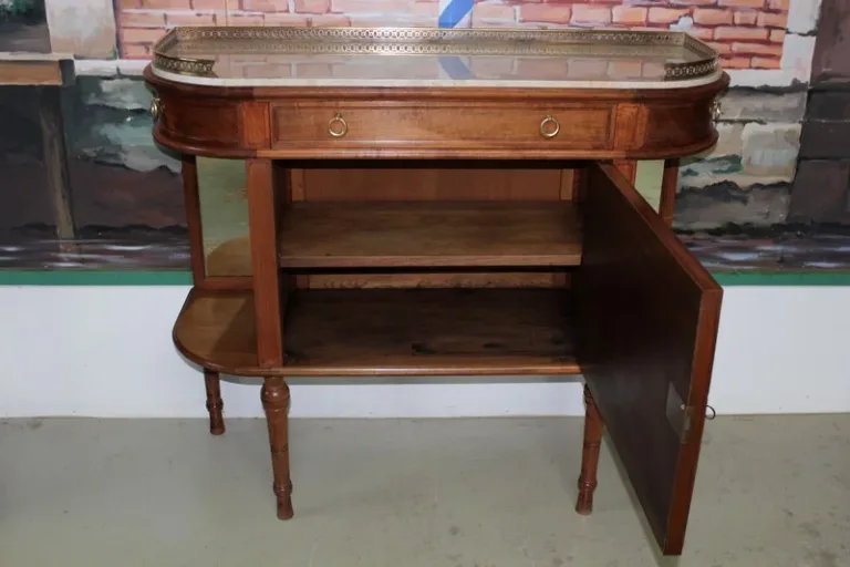 FRANZÖSISCHES SIDEBOARD