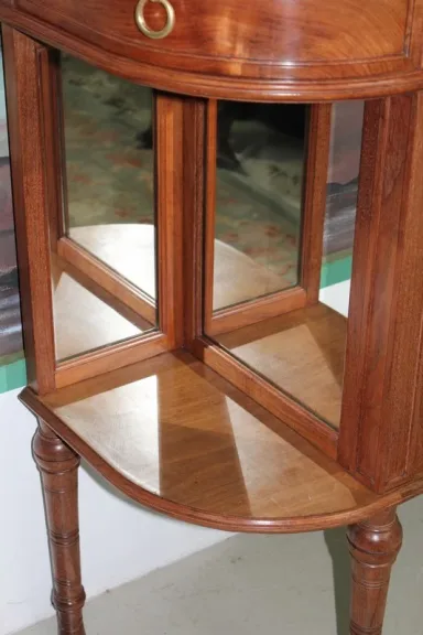 FRANZÖSISCHES SIDEBOARD