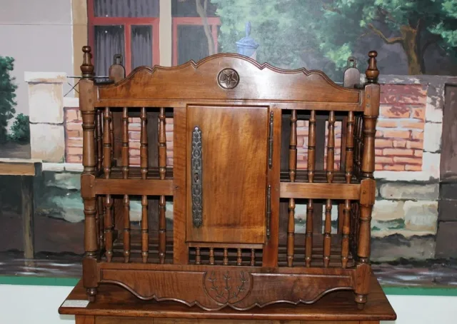 Pannetière en noyer XIXeme