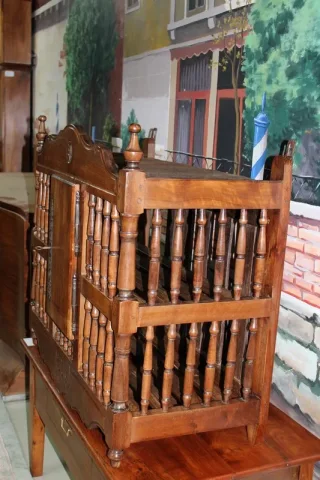 Pannetière en noyer XIXeme