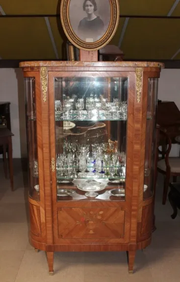 DISPLAYKAST IN ROZENTOOST