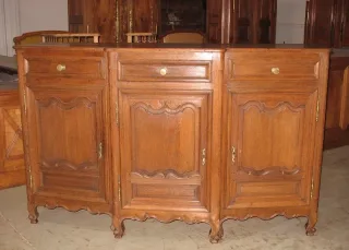 LOUIS XV - LOUIS XIV PERIODE EICHE SIDEBOARD