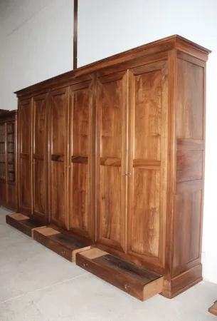 Armoire 6 portes en Noyer - XIXeme