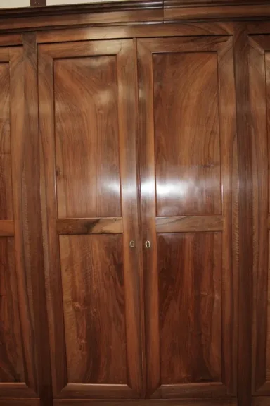 Armoire 6 portes en Noyer - XIXeme