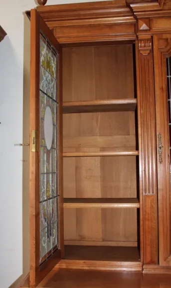 HIGH BUFFET CUPBOARD