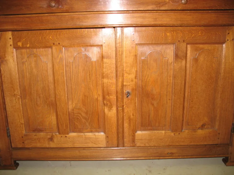 EICHEN-SIDEBOARD