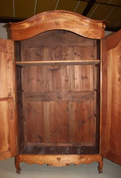 LOUIS XV STIL ARMOIRE