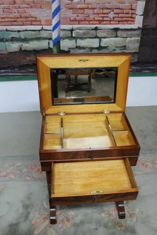 TABLA DE TRABAJO DEL PERIODO DE LOUIS PHILIPPE