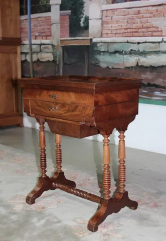 TABLA DE TRABAJO DEL PERIODO DE LOUIS PHILIPPE