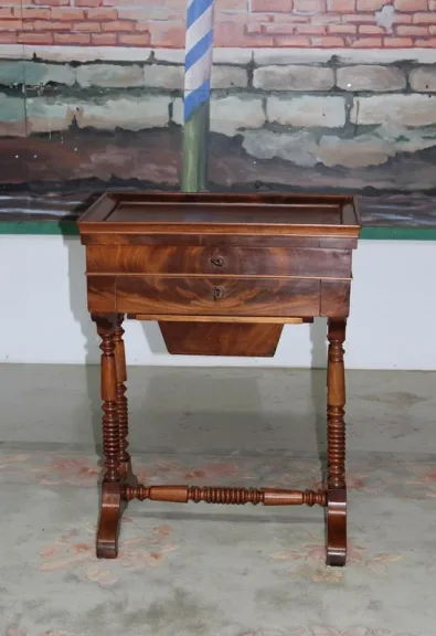 LOUIS PHILIPPE ZEITRAUM ARBEITSTISCH