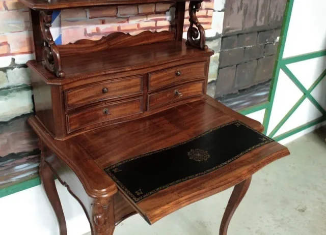 LOUIS XV STYLE DESK