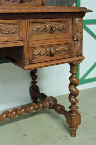 LOUIS XIII STYLE DESK